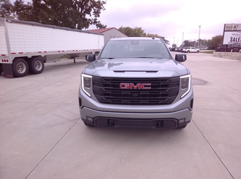 2025 GMC Sierra 1500 Elevation - Photo 18 - Spring Valley, MN 55975