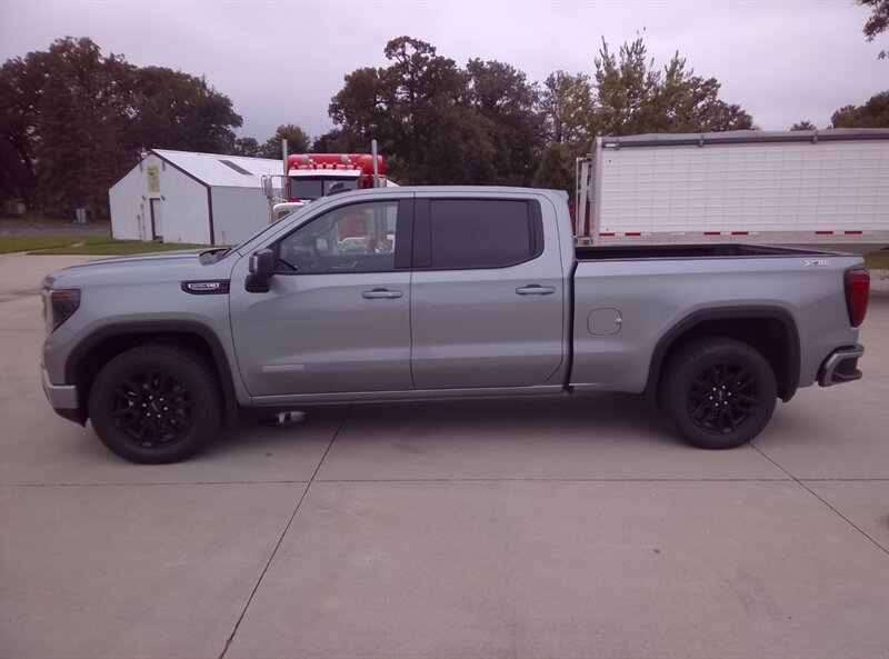2025 GMC Sierra 1500 Elevation - Photo 14 - Spring Valley, MN 55975