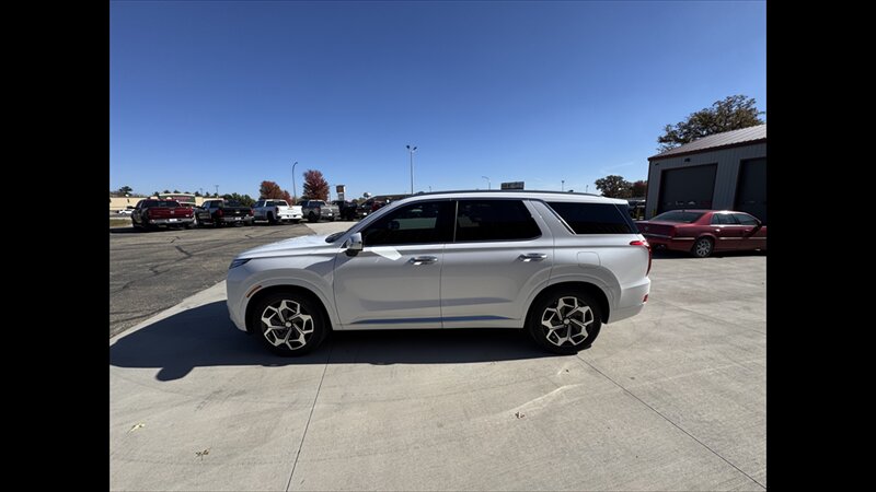 2021 Hyundai PALISADE Calligraphy   - Photo 4 - Spring Valley, MN 55975