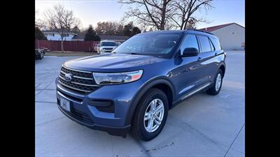 2017 Ford Explorer XLT   - Photo 7 - Spring Valley, MN 55975