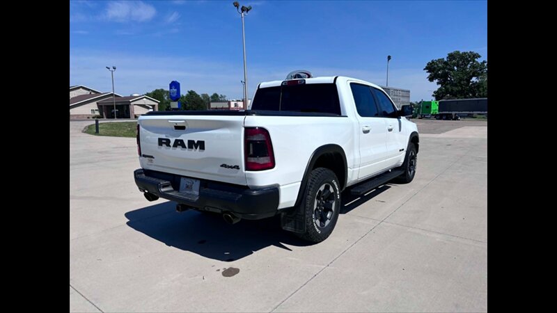 2022 RAM 1500 Rebel - Photo 5 - Spring Valley, MN 55975