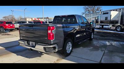 2020 Chevrolet Silverado 1500 LT   - Photo 6 - Spring Valley, MN 55975