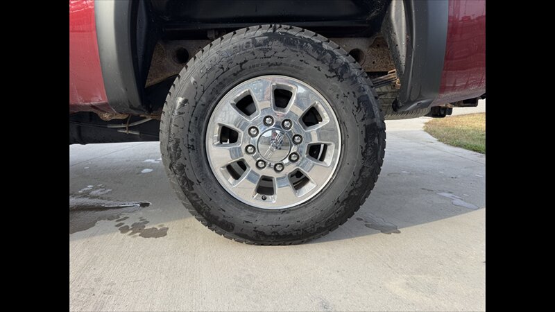 2014 GMC Sierra 2500 SLE - Photo 20 - Spring Valley, MN 55975