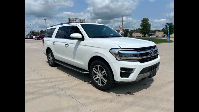 2022 Ford Expedition MAX Limited - Photo 6 - Spring Valley, MN 55975