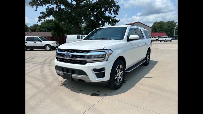 2022 Ford Expedition MAX Limited - Photo 5 - Spring Valley, MN 55975