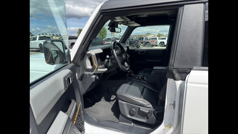 2022 Ford Bronco Big Bend Advanced - Photo 8 - Spring Valley, MN 55975