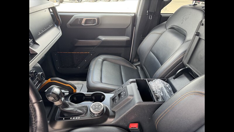2022 Ford Bronco Big Bend Advanced - Photo 15 - Spring Valley, MN 55975