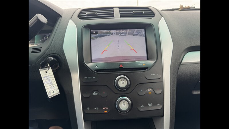 2015 Ford Explorer XLT   - Photo 10 - Spring Valley, MN 55975