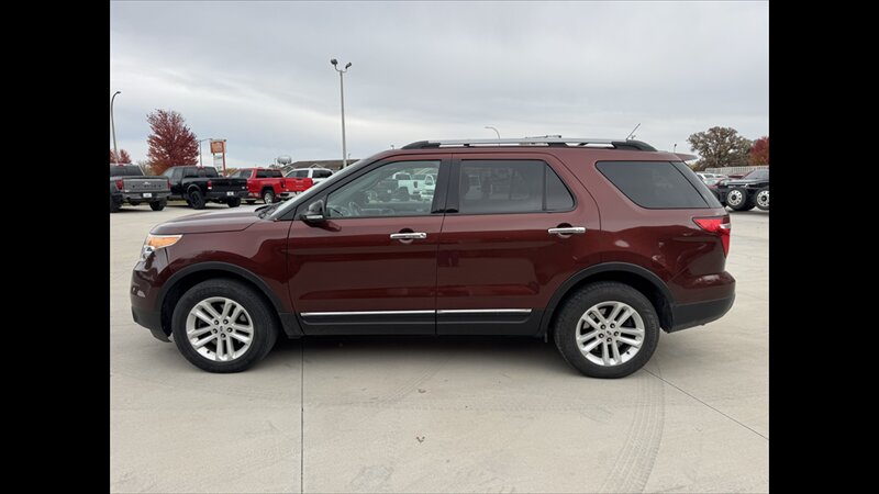 2015 Ford Explorer XLT   - Photo 4 - Spring Valley, MN 55975
