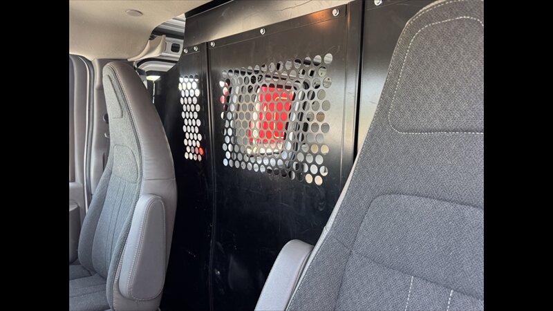 2025 GMC Savana 2500 - Photo 16 - Spring Valley, MN 55975