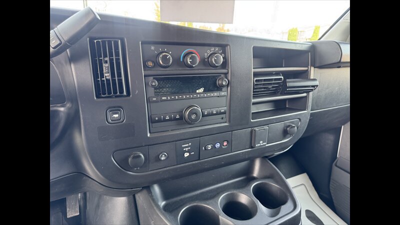 2025 GMC Savana 2500 - Photo 14 - Spring Valley, MN 55975