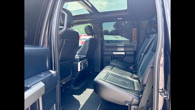 2020 Ford F-150 Lariat - Photo 11 - Spring Valley, MN 55975