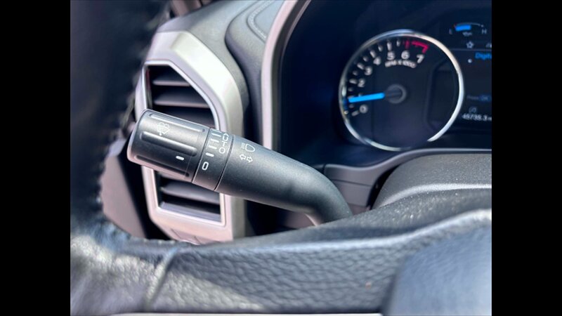 2020 Ford F-150 Lariat - Photo 17 - Spring Valley, MN 55975