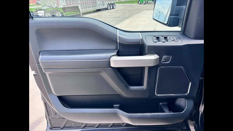 2020 Ford F-150 Lariat - Photo 12 - Spring Valley, MN 55975