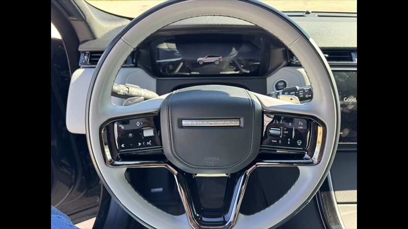 2024 Land Rover Range Rover DYNAMIC P400 Velar - Photo 11 - Spring Valley, MN 55975