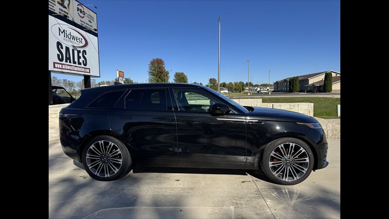 2024 Land Rover Range Rover DYNAMIC P400 Velar - Photo 2 - Spring Valley, MN 55975