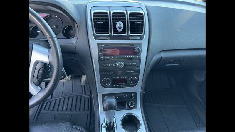 2010 GMC Acadia SLT-2   - Photo 13 - Spring Valley, MN 55975