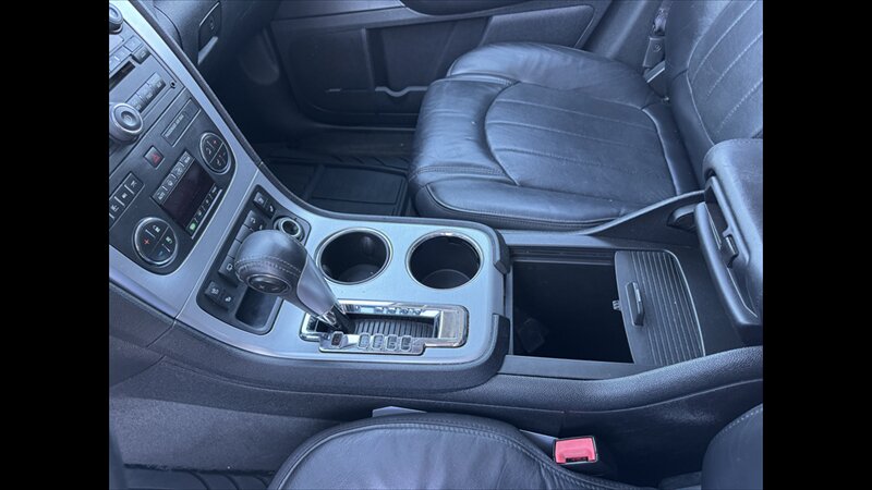 2010 GMC Acadia SLT-2   - Photo 12 - Spring Valley, MN 55975