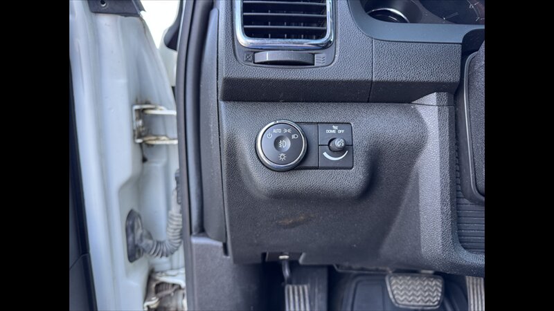 2010 GMC Acadia SLT-2   - Photo 8 - Spring Valley, MN 55975