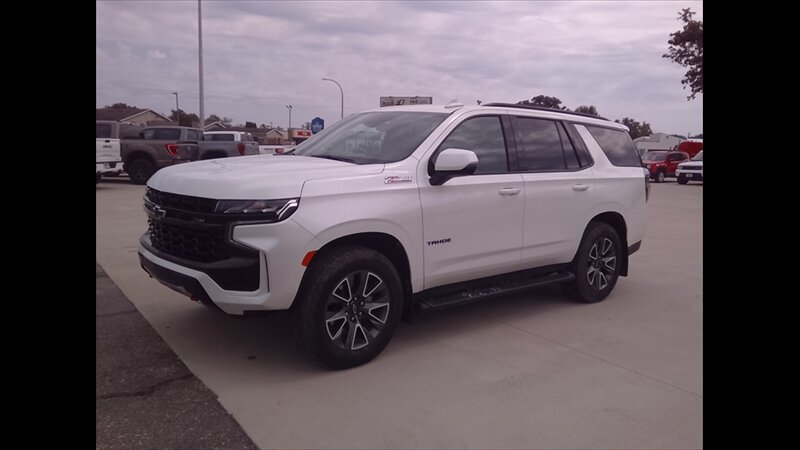 2023 Chevrolet Tahoe Z71 - Photo 3 - Spring Valley, MN 55975