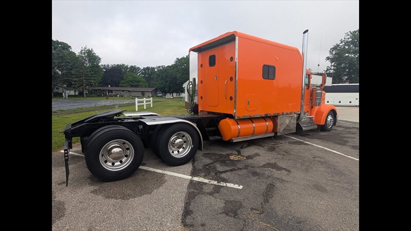 2000 KENWORTH W900 - Photo 3 - Spring Valley, MN 55975