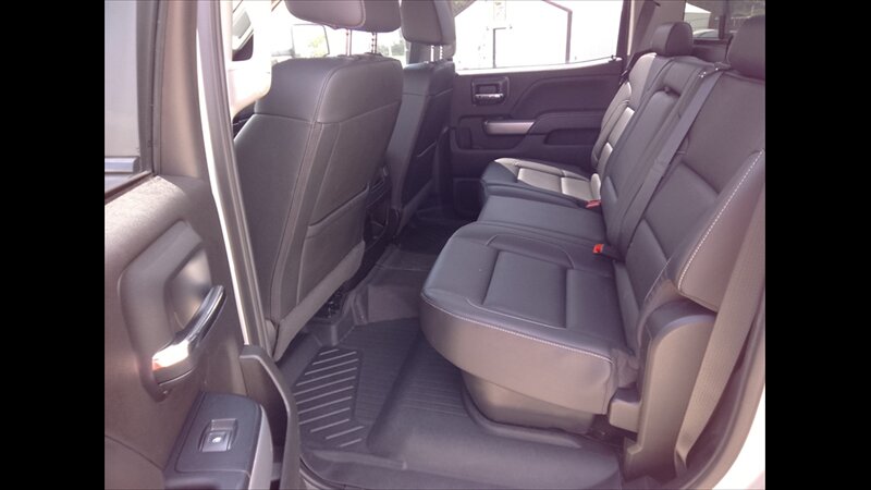 2019 Chevrolet Silverado 3500 LTZ - Photo 13 - Spring Valley, MN 55975