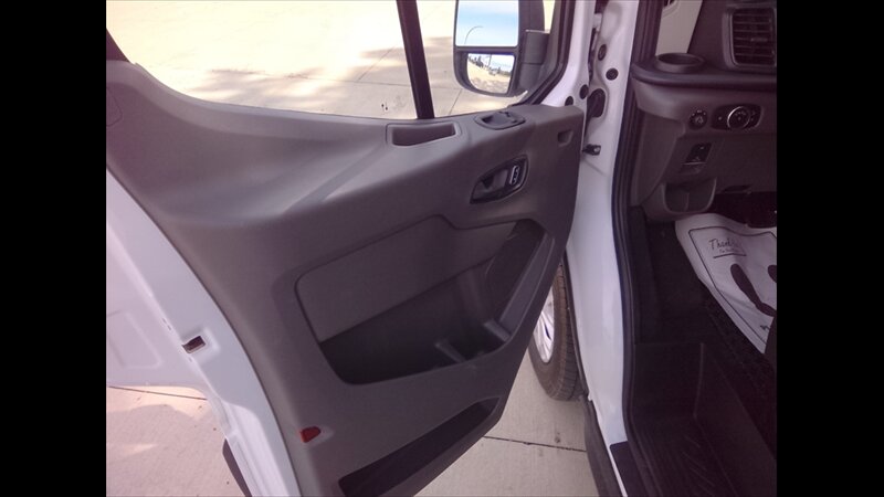 2024 Ford Transit 15 PASSENGER - Photo 10 - Spring Valley, MN 55975