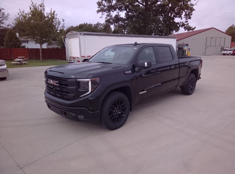 2025 GMC Sierra 1500 Elevation - Photo 6 - Spring Valley, MN 55975