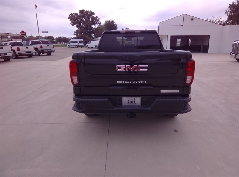 2025 GMC Sierra 1500 Elevation - Photo 8 - Spring Valley, MN 55975