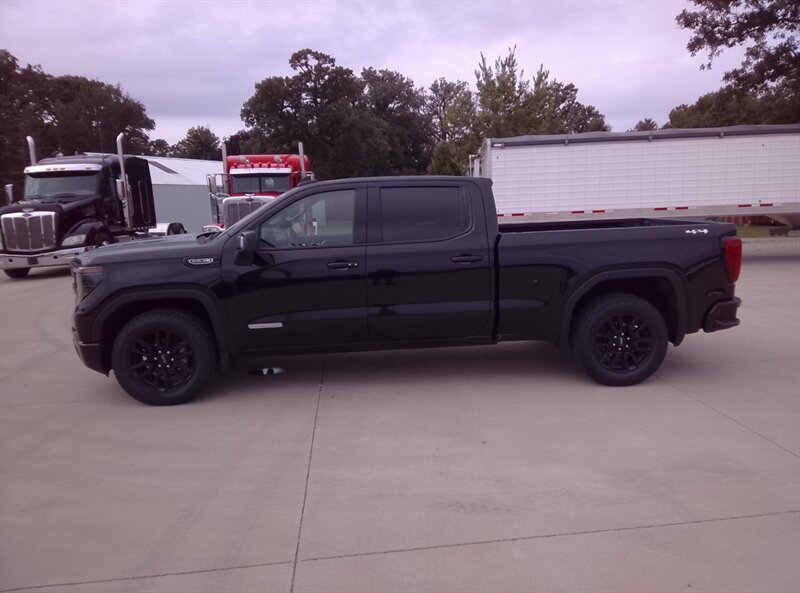 2025 GMC Sierra 1500 Elevation - Photo 2 - Spring Valley, MN 55975