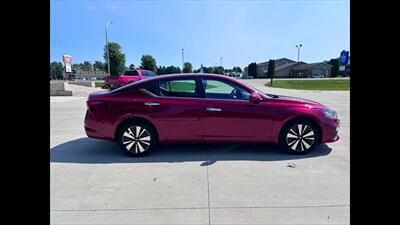 2022 Nissan Altima 2.5 SV Sedan
