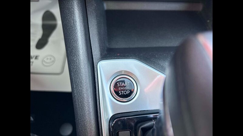 2022 Nissan Altima 2.5 SV - Photo 10 - Spring Valley, MN 55975