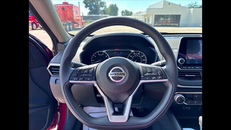 2022 Nissan Altima 2.5 SV - Photo 20 - Spring Valley, MN 55975