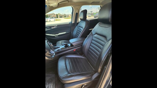 2017 Ford Edge SEL - Photo 9 - Spring Valley, MN 55975