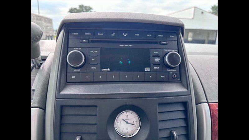 2008 Chrysler Town & Country Touring - Photo 18 - Spring Valley, MN 55975