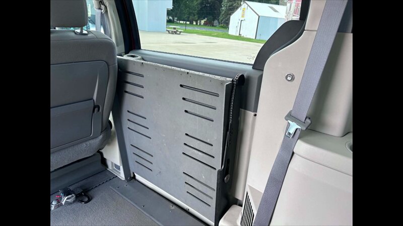 2008 Chrysler Town & Country Touring - Photo 25 - Spring Valley, MN 55975