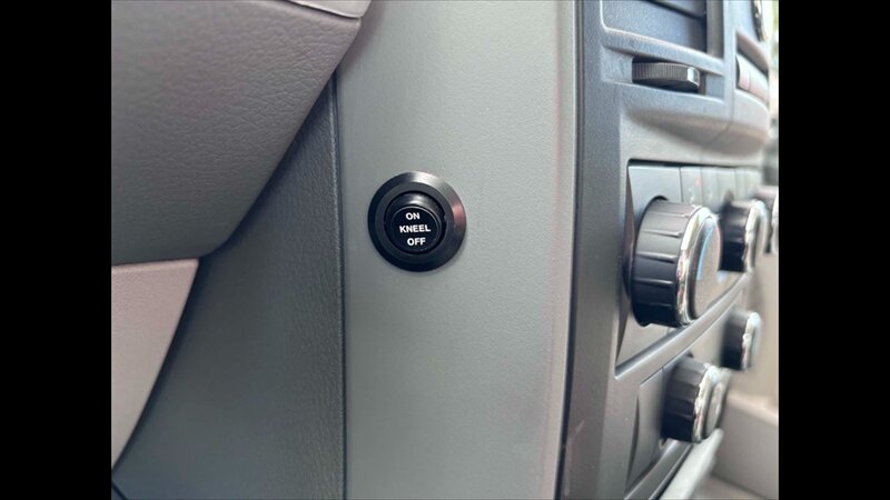 2008 Chrysler Town & Country Touring - Photo 20 - Spring Valley, MN 55975