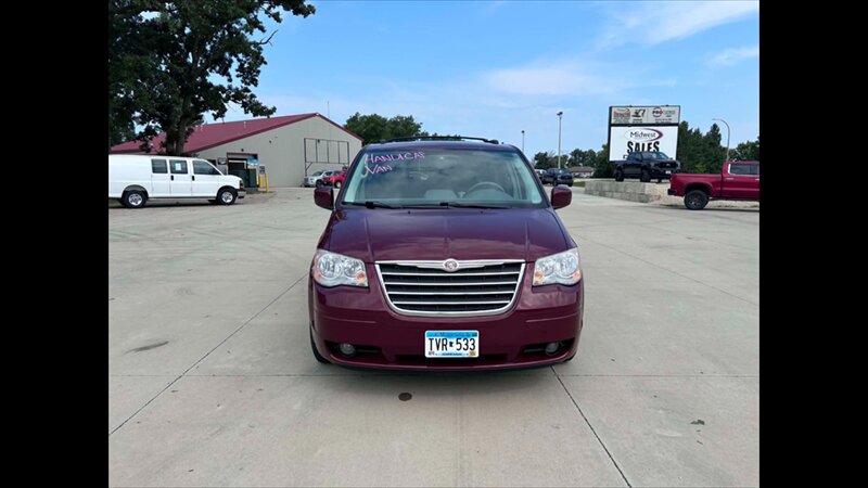 2008 Chrysler Town & Country Touring - Photo 4 - Spring Valley, MN 55975