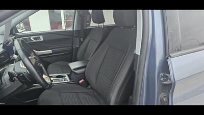 2021 Ford Explorer XLT   - Photo 11 - Spring Valley, MN 55975