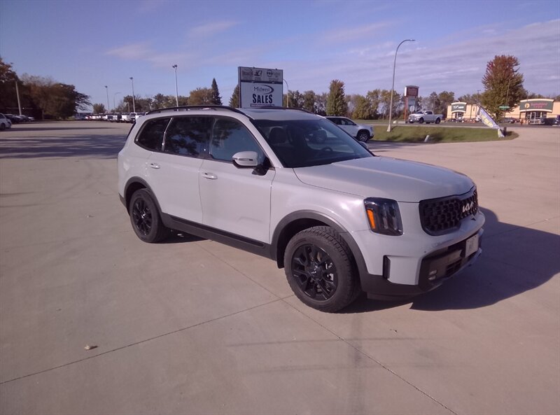 2024 Kia Telluride SX-Prestige X-Pro - Photo 3 - Spring Valley, MN 55975