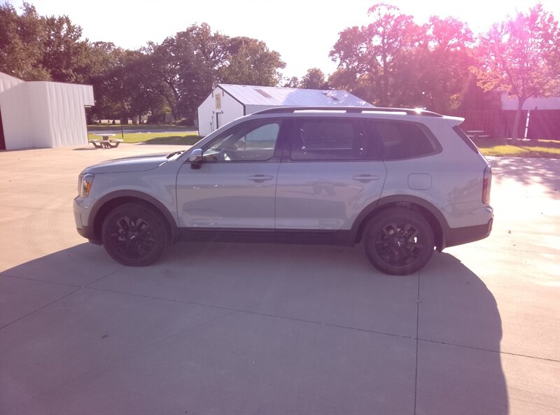 2024 Kia Telluride SX-Prestige X-Pro - Photo 8 - Spring Valley, MN 55975