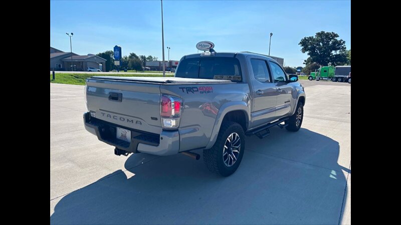 2021 Toyota Tacoma TRD Sport - Photo 4 - Spring Valley, MN 55975
