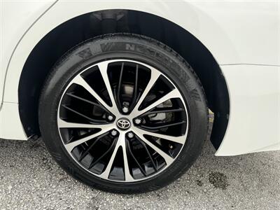 2018 Toyota Camry SE   - Photo 28 - Miami, FL 33155