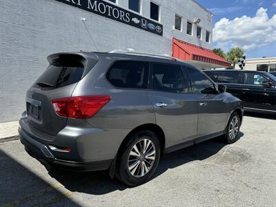 2018 Nissan Pathfinder SV   - Photo 10 - Miami, FL 33155