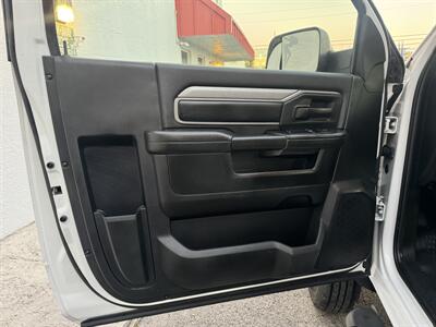 2020 Dodge RAM 5500   - Photo 12 - Miami, FL 33155