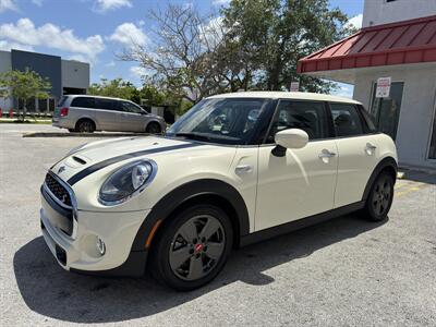 2021 MINI Hardtop 4 Door Cooper S   - Photo 6 - Miami, FL 33155