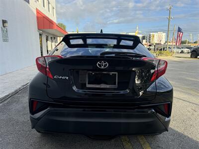 2021 Toyota C-HR XLE Premium   - Photo 10 - Miami, FL 33155