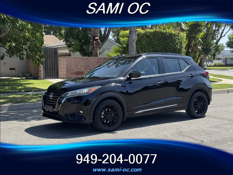 2023 Nissan Kicks SR  