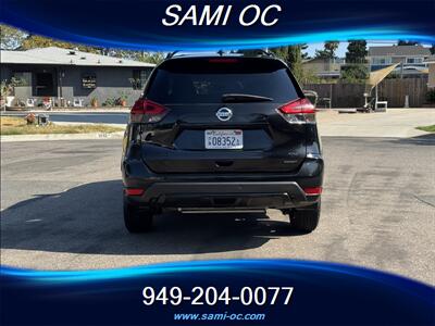 2018 Nissan Rogue SV   - Photo 11 - Fullerton, CA 92833
