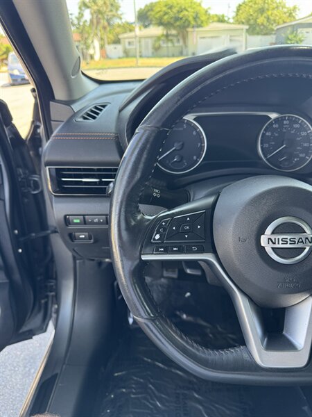 2021 Nissan Sentra SR - Photo 23